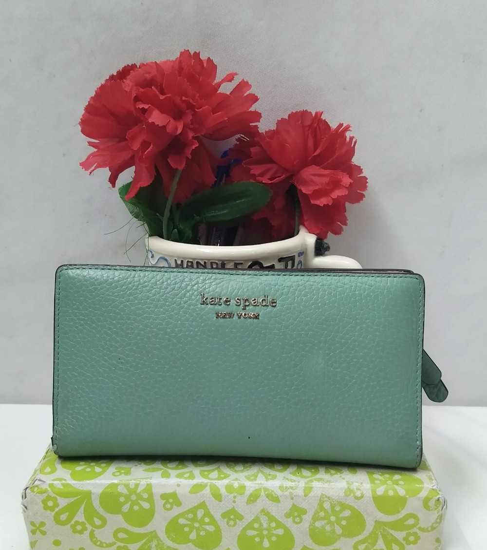 Kate Spade New York Blue Pebbled Leather Credit Card ID Window Bifold Wallet